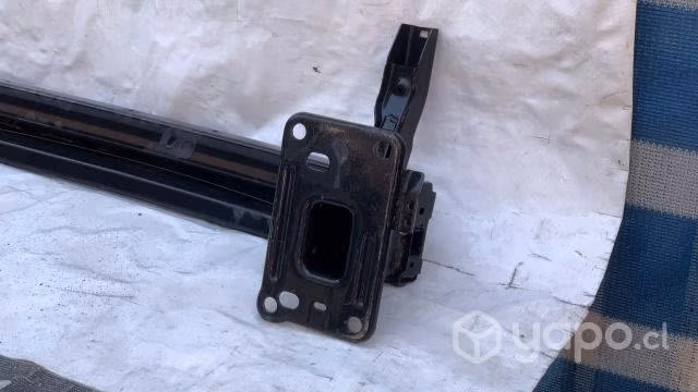 Refuerzo delantero Kia Cerato 13-17