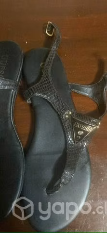 Sandalia número 25 guess