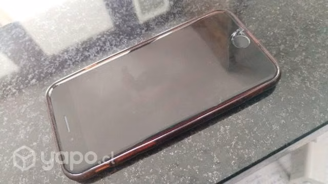 iPhone 8 - 64GB / 70.000(conversable)