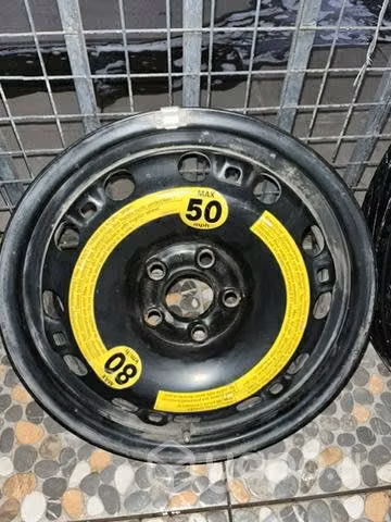 Llanta de repuesto y llanta aro 15 Volkswagen