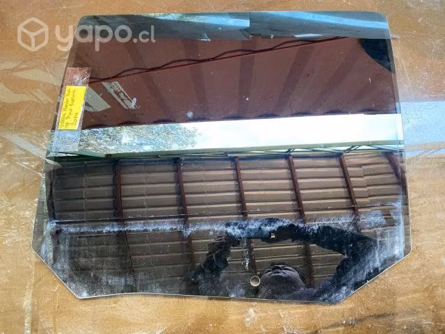 Vidrio original puerta tras izq Ford Explorer 2014