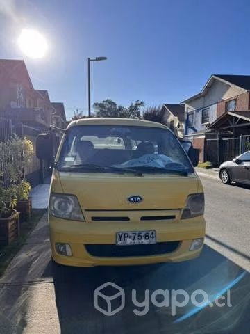 Kia Besta 2.7