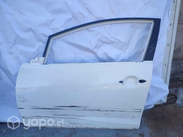 Puerta delantera iz Kia Cerato 2012