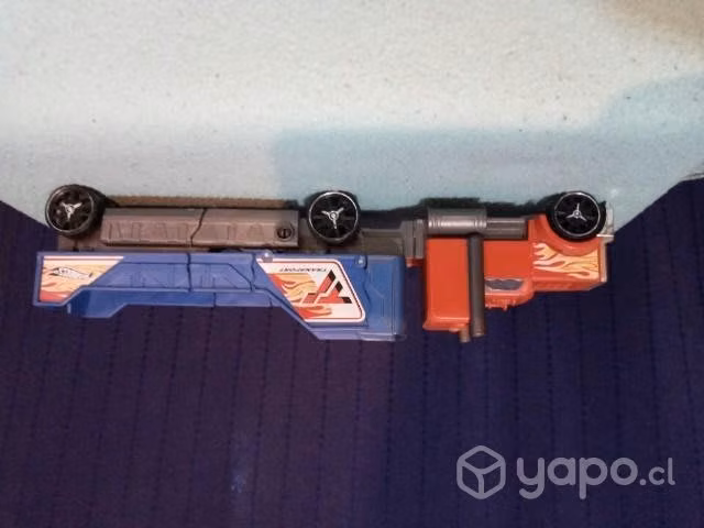 Camion que choca hot wheels