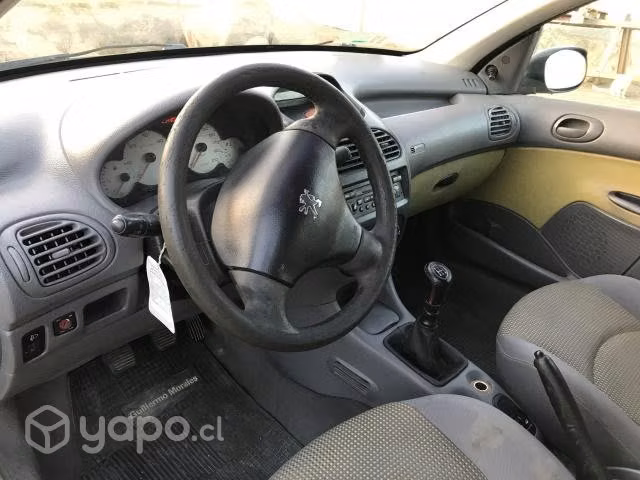 Peugeot 2004 - Imagen 5