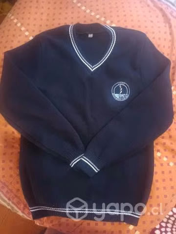 Uniforme liceo santa María la Blanca Valdivia