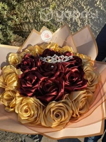 Ramo de 18 rosas eternas