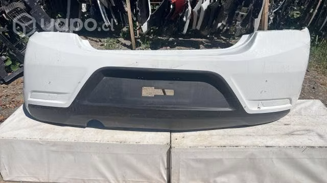 Parachoque trasero chevrolet onix (17-21)