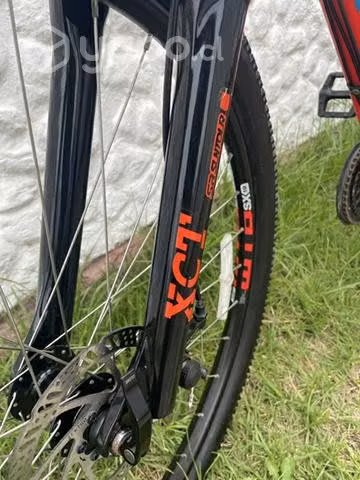 Bicicleta GT Aro 29