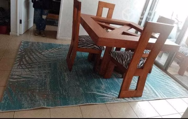 Comedor con 8 sillas