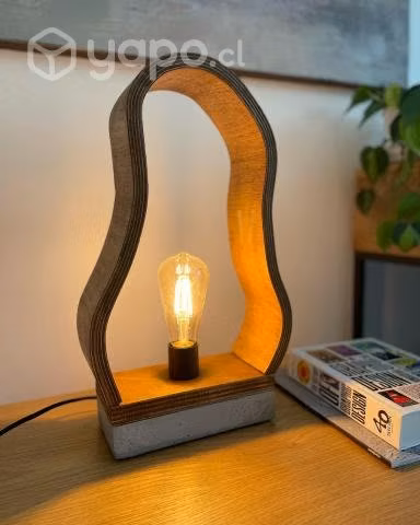 Lampara de mesa hecha a mano