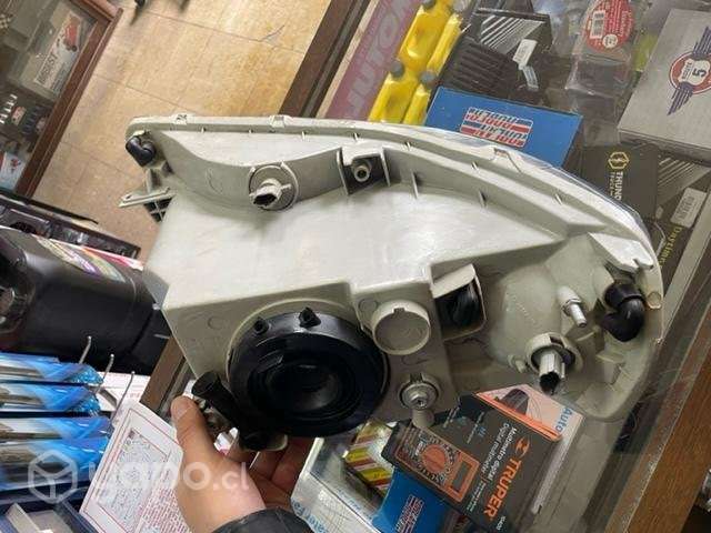 Optico izquierdo aveo hatchback con detalle - Imagen 2