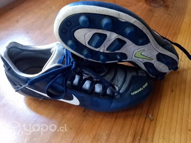 Zapato de futbol totalninety shoot nike