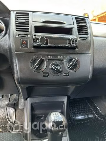 Nissan tiida sport - Imagen 3