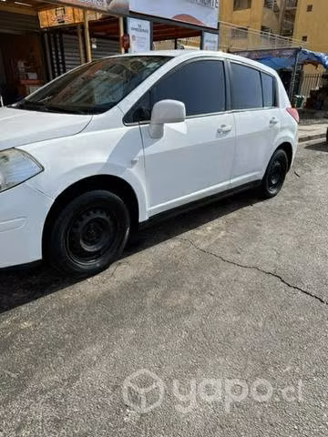Nissan tiida sport - Imagen 5
