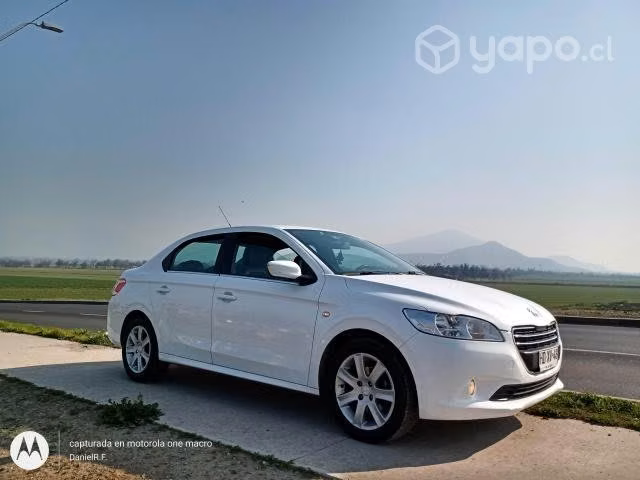 Peugeot 301 2015 Diesel full equipo