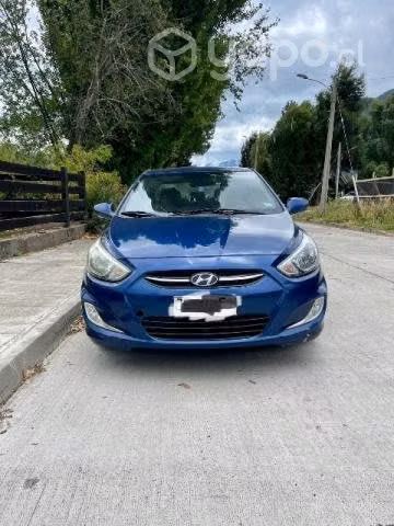 Vendo auto Hyundai Accent RB GL 1.4
