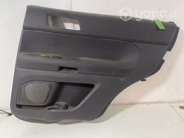 Tapiz puerta tras der Ford Explorer 2015 3.5 Limit