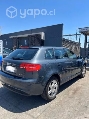AUDI A3 1.2, año 2011