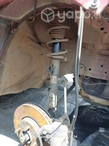 Muñon izquierdo nissan kichs