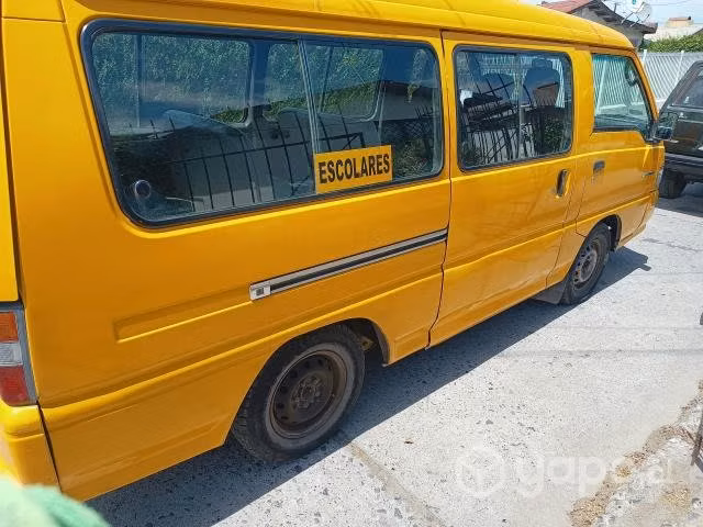 Mitsubishi l300 escolar
