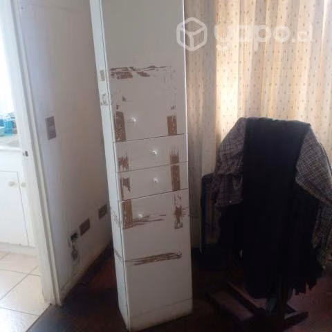 Closet blanco 2 puertas 2 cajones