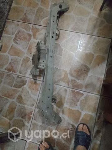 Frontal Nissan Tiida - Imagen 2