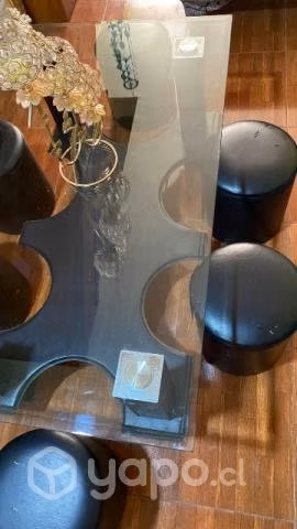 Vendo mesa de centro con 6 puff