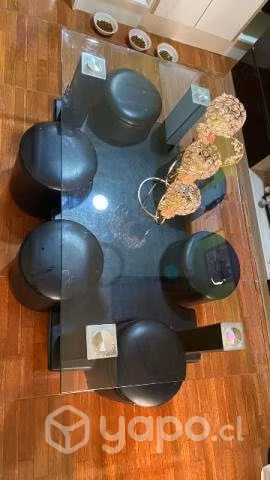 Vendo mesa de centro con 6 puff