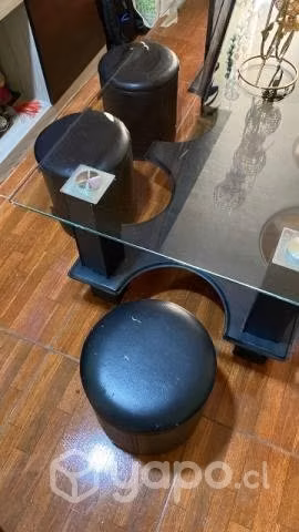 Vendo mesa de centro con 6 puff