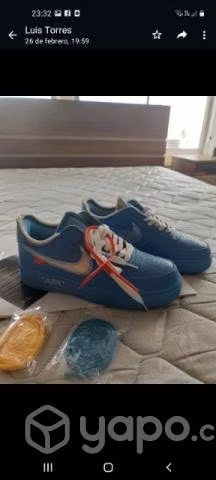 Último par de Zapatillas NIKE