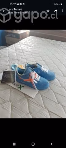 Último par de Zapatillas NIKE