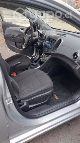 Chevrolet sonic  kms -. unico dueño - Imagen 10