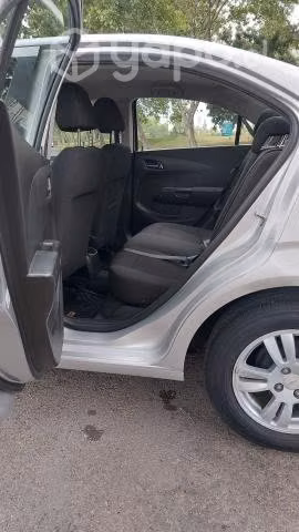 Chevrolet sonic  kms -. unico dueño - Imagen 7