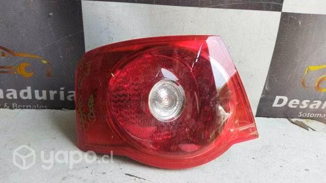 Foco trasero Bora 2005 a 2007 Lh 2.1