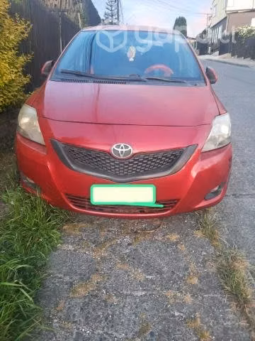 Toyota yaris 2011 sedan