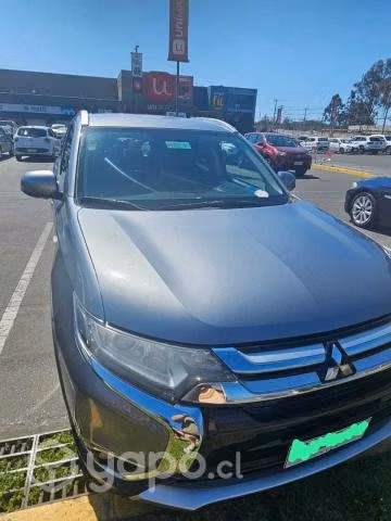 Mitsubishi outlander 2017