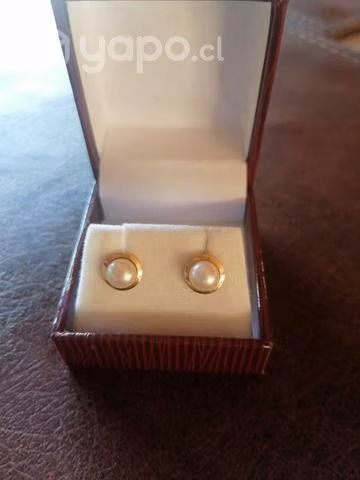 Se venden aros de oro