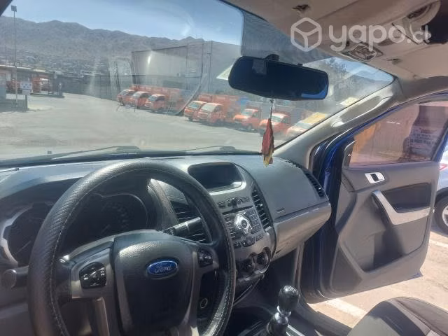 Ford Ranger XLT 3.2 TURBO diesel - Imagen 4