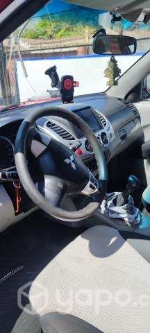 Camioneta en buen estado calor conversable - Imagen 5