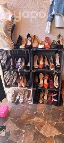 Ropa femenina y accesorios