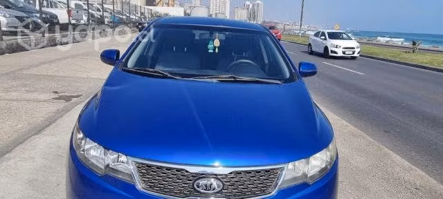 Se vende kia motors cerato 2011