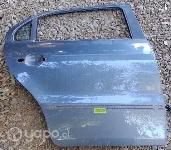 Puerta Trasera Derecha Con Vidrio Aleta Volkswagen
