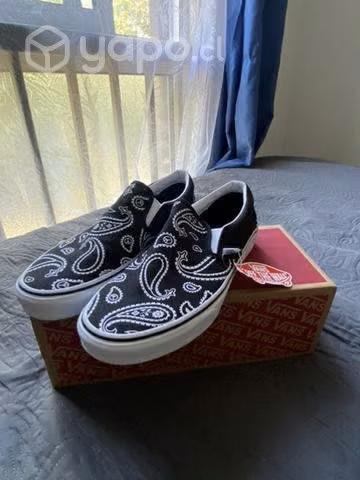 Vans slip on