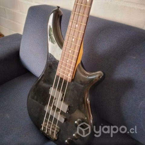 Bajo Mercury de 4 cuerdas