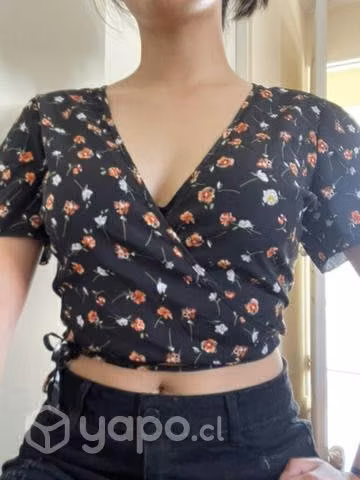 Poleras mujer a 2 mil