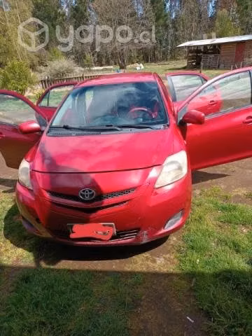 Toyota yaris 2008