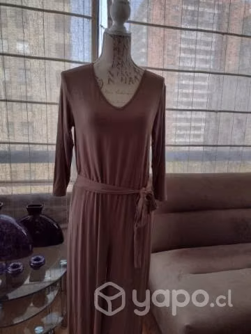 Vestidos, enteritos, blusas, conjuntos