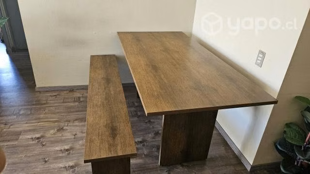 Mesa comedor + 1 banca