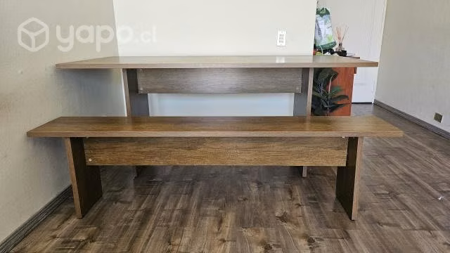 Mesa comedor + 1 banca